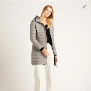 Quince Lightweight Down Long Puffer Jacket